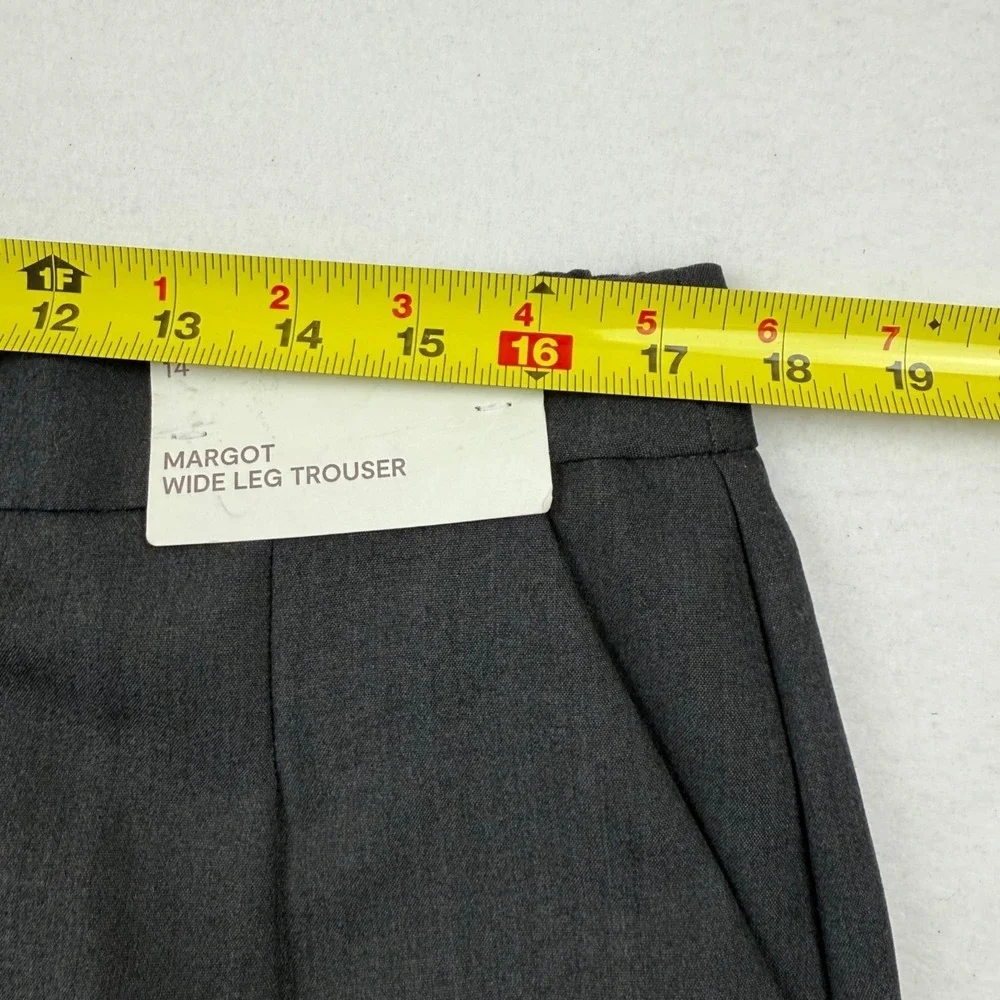 Liz Claiborne liz claiborne